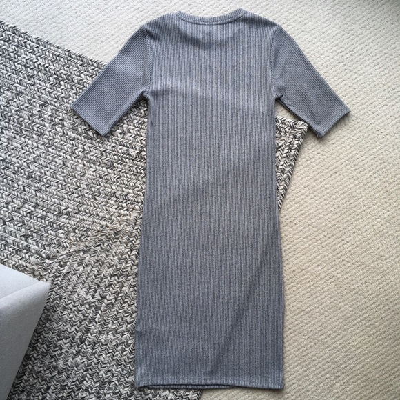 Topshop - Ribbed Crewneck Bodycon T-Shirt Dress - Picture 3 of 4